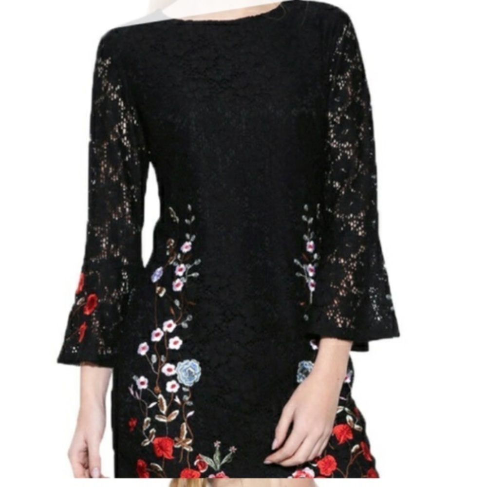 Desigual Vermond Lace Bell Sleeve dress. NWT - Picture 3 of 9